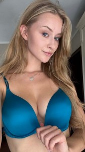 Фото проститутки Вика №2 в городе Ватутинки